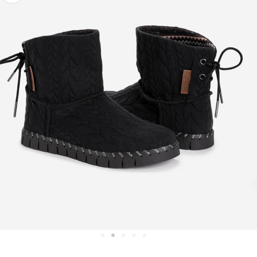 New In Box MUK LUKS® Women's Flexi-Hoboken Boots